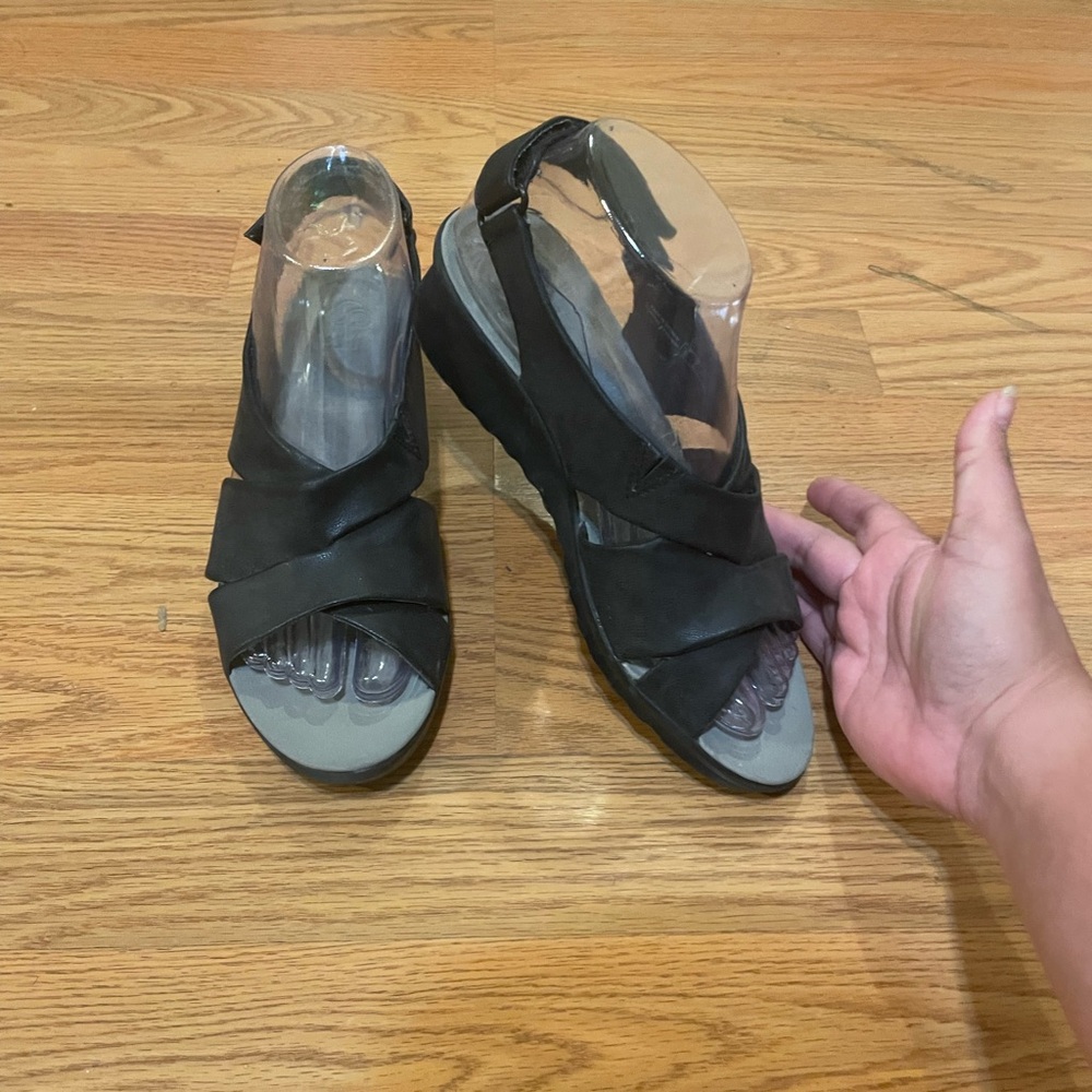 Cloudsteppers by Clarks Black Wedge Sandals Comfort Design